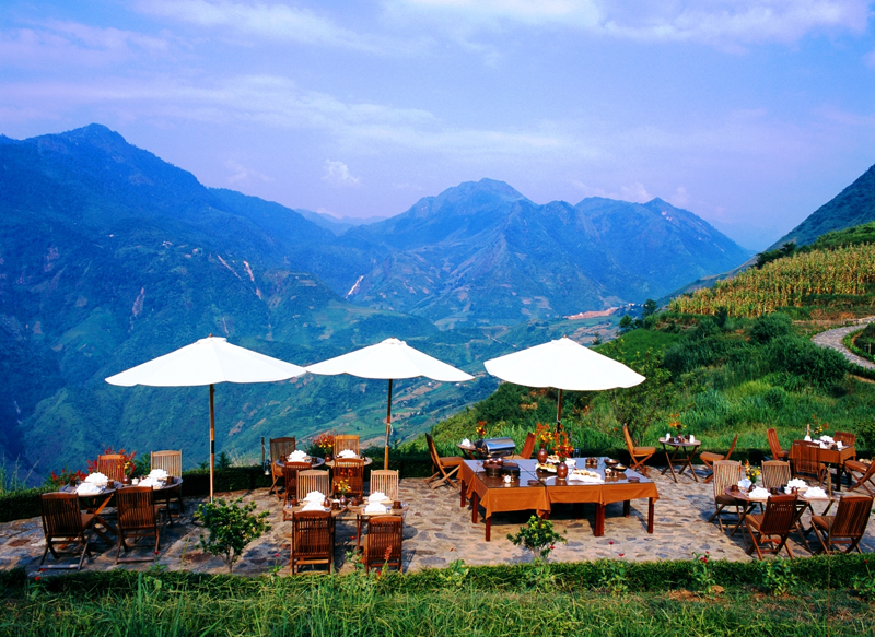 topas restaurant in sapa